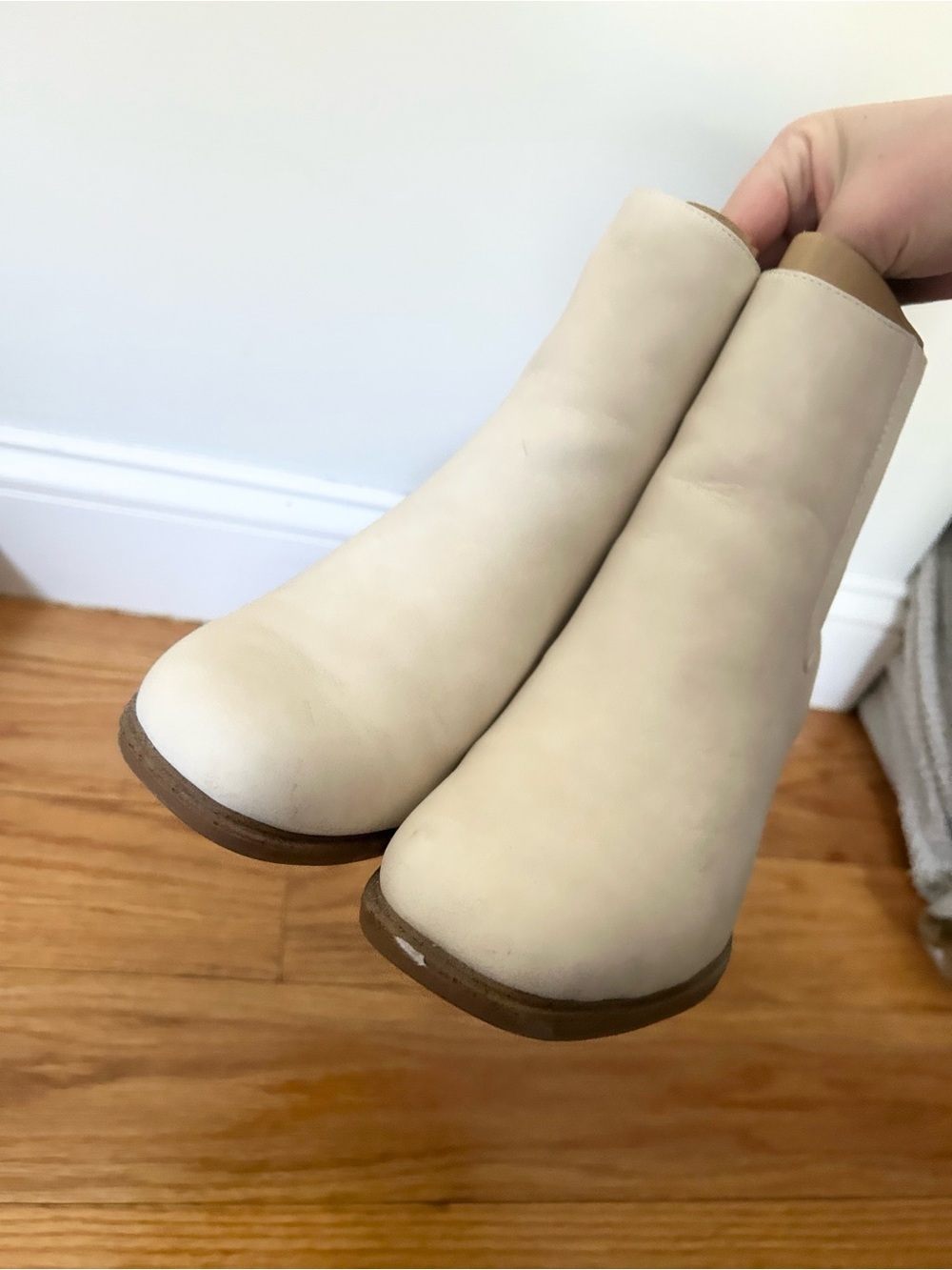 Dr Scholl’s White Cream Ankle Boots - Picture 6 of 7